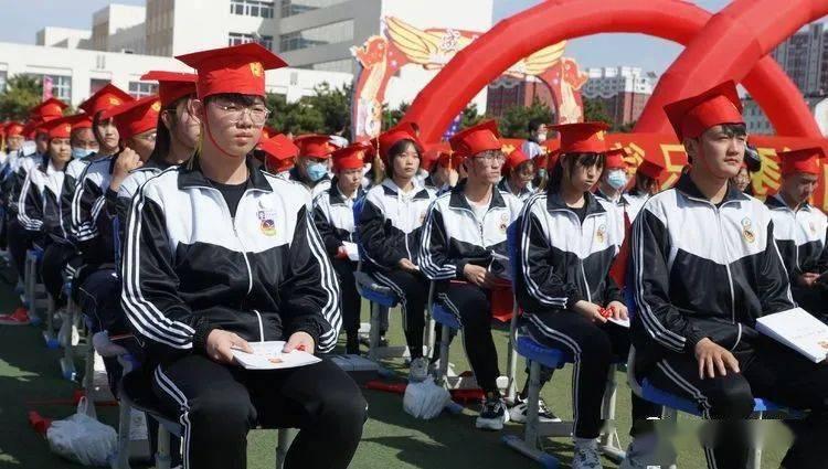 舅舅想要我和现在的男朋友分手，我该怎么办？